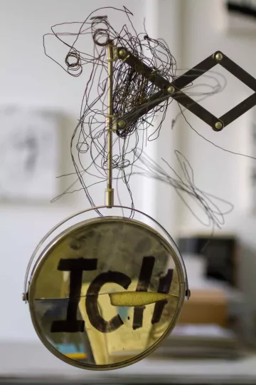 Ein Objekt mit der Aufschrift -Ich-.