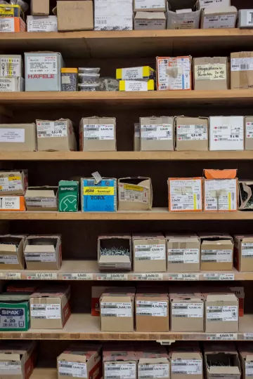 Detailaufnahme eines Schrankes.