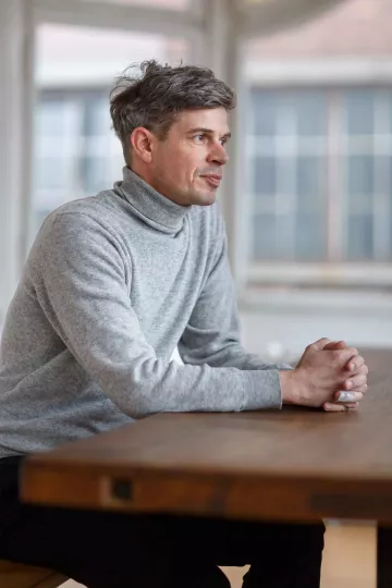 Peter Sterzing in seinem Büro im Westwerk Leipzig.