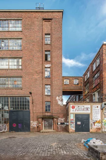 Die schmale Seite der großen Halle im Westwerk.