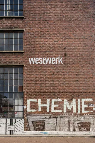 Aussenfassade der großen Halle des Westwerks in Leipzig Plagwitz.