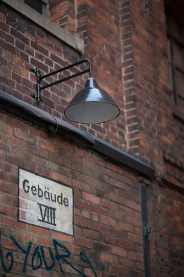 Detailaufnahme einer Lampe im Westwerk.