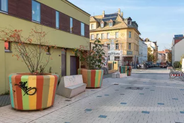 Pflanzkübel in der Jospehstraße